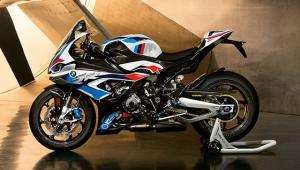 BMW M1000RR – Der erste M mit zwei Rädern!