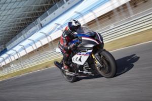 Die BMW HP4 RACE im exklusiven Tracktest